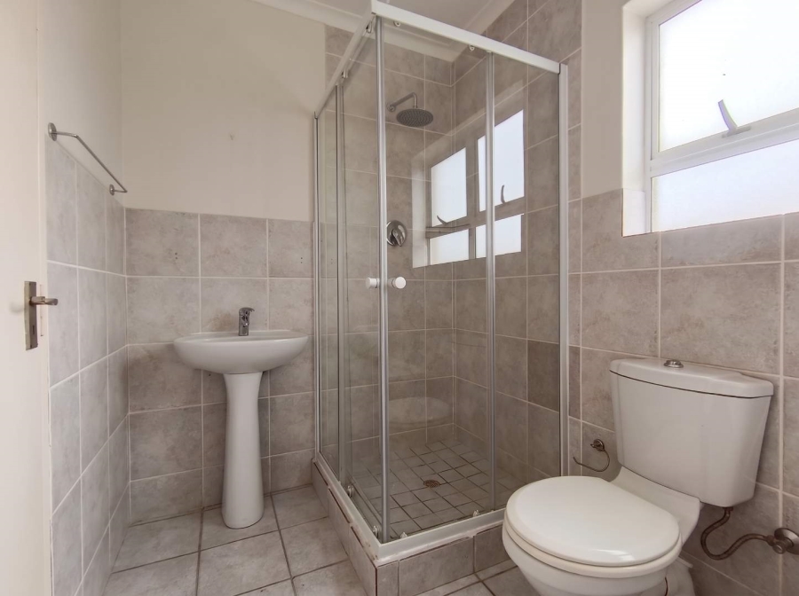 To Let 2 Bedroom Property for Rent in Costa Da Gama Western Cape